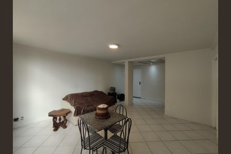 Apartamento para alugar com 98m², 3 quartos e 1 vaga Apartamento para alugar com 98m², 3 quartos e 1 vagaSala