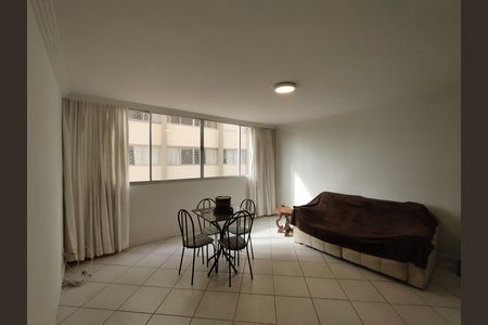 Apartamento para alugar com 98m², 3 quartos e 1 vaga Apartamento para alugar com 98m², 3 quartos e 1 vagaSala