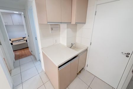 Apartamento para alugar com 32m², 2 quartos e sem vaga Apartamento para alugar com 32m², 2 quartos e sem vagaCozinha e Área de Serviço