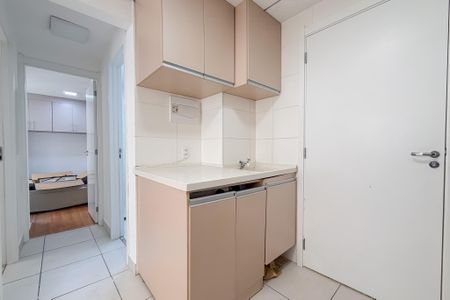 Apartamento para alugar com 32m², 2 quartos e sem vaga Apartamento para alugar com 32m², 2 quartos e sem vagaCozinha e Área de Serviço