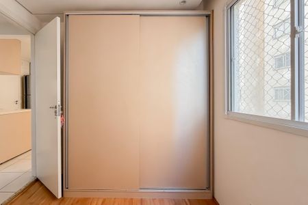 Apartamento para alugar com 32m², 2 quartos e sem vaga Apartamento para alugar com 32m², 2 quartos e sem vagaQuarto 1 - Armários