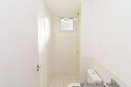 Banheiro social de apartamento para alugar com 2 quartos, 64m² em Jardim Riacho das Pedras, Contagem