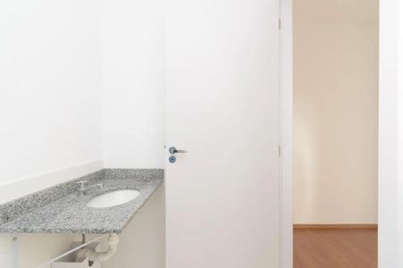 Banheiro social de apartamento para alugar com 2 quartos, 64m² em Jardim Riacho das Pedras, Contagem