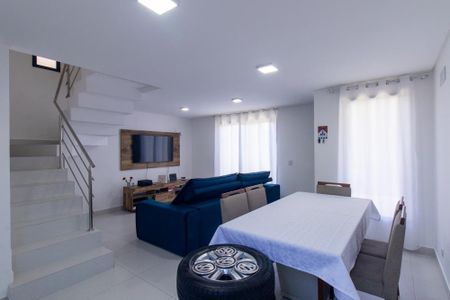 Casa à venda com 166m², 3 quartos e 1 vaga Casa à venda com 166m², 3 quartos e 1 vagaSala
