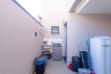 Casa à venda com 166m², 3 quartos e 1 vaga Casa à venda com 166m², 3 quartos e 1 vagaÁrea de Serviço