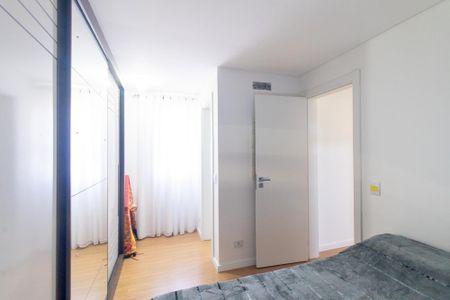 Casa à venda com 166m², 3 quartos e 1 vaga Casa à venda com 166m², 3 quartos e 1 vagaQuarto 1 Suite