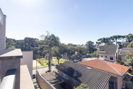 Casa à venda com 166m², 3 quartos e 1 vaga Casa à venda com 166m², 3 quartos e 1 vagaTerraço