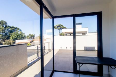 Casa à venda com 166m², 3 quartos e 1 vaga Casa à venda com 166m², 3 quartos e 1 vagaEscritório