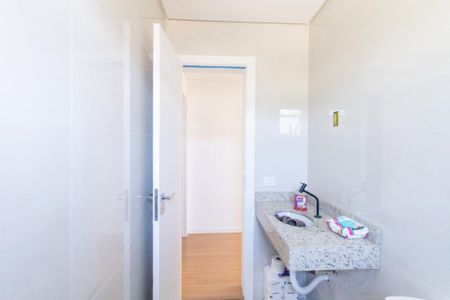 Casa à venda com 166m², 3 quartos e 1 vaga Casa à venda com 166m², 3 quartos e 1 vagaBanheiro Social 1