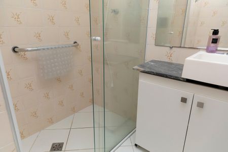 Apartamento para alugar com 68m², 2 quartos e 1 vaga Apartamento para alugar com 68m², 2 quartos e 1 vagaBANHEIRO