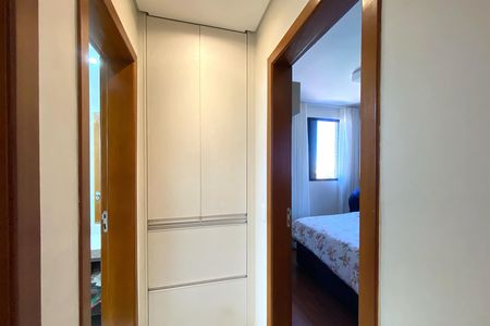Apartamento à venda com 159m², 3 quartos e 2 vagasCorredor