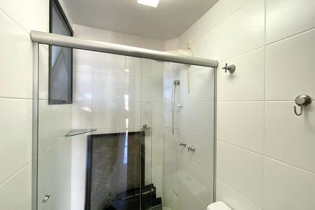 Apartamento à venda com 159m², 3 quartos e 2 vagasBanheiro 