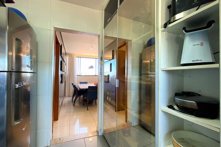 Apartamento à venda com 159m², 3 quartos e 2 vagasCozinha