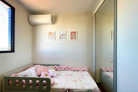 Apartamento à venda com 159m², 3 quartos e 2 vagasQuarto 1