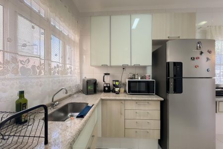Casa de condomínio à venda com 244m², 3 quartos e 4 vagas Casa de condomínio à venda com 244m², 3 quartos e 4 vagasCozinha