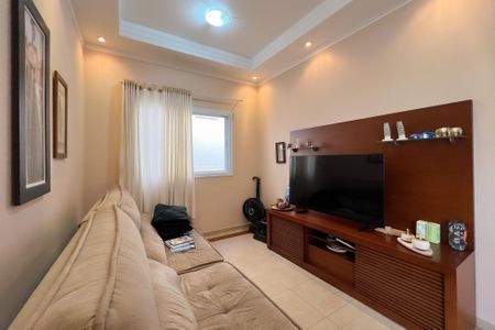 Casa de condomínio à venda com 244m², 3 quartos e 4 vagas Casa de condomínio à venda com 244m², 3 quartos e 4 vagasSala de TV