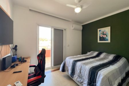 Casa de condomínio à venda com 244m², 3 quartos e 4 vagas Casa de condomínio à venda com 244m², 3 quartos e 4 vagasSuíte 2