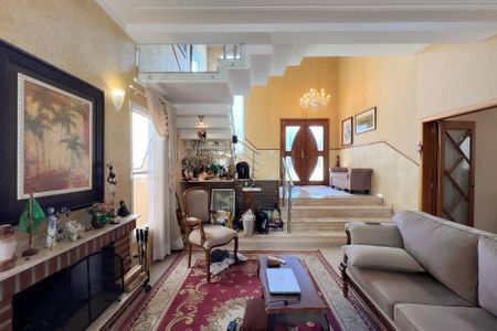 Casa de condomínio à venda com 244m², 3 quartos e 4 vagas Casa de condomínio à venda com 244m², 3 quartos e 4 vagasSala