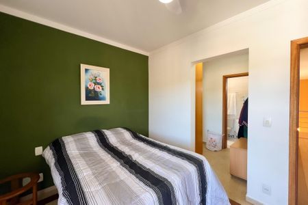 Casa de condomínio à venda com 244m², 3 quartos e 4 vagas Casa de condomínio à venda com 244m², 3 quartos e 4 vagasSuíte 2