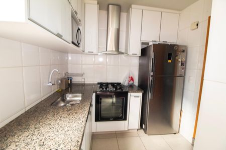 Apartamento para alugar com 79m², 3 quartos e 2 vagas Apartamento para alugar com 79m², 3 quartos e 2 vagasCozinha