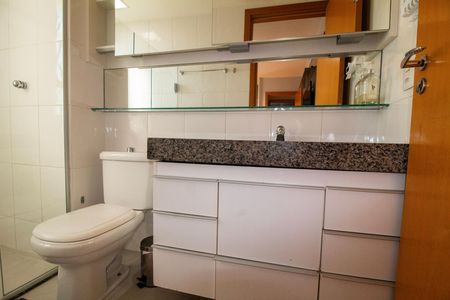 Apartamento para alugar com 79m², 3 quartos e 2 vagas Apartamento para alugar com 79m², 3 quartos e 2 vagasBanheiro da Suite