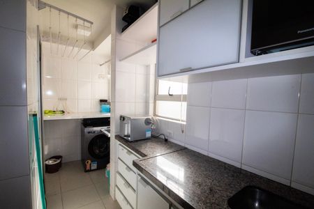 Apartamento para alugar com 79m², 3 quartos e 2 vagas Apartamento para alugar com 79m², 3 quartos e 2 vagasCozinha e Área de Serviço