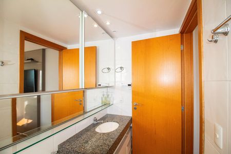 Apartamento para alugar com 79m², 3 quartos e 2 vagas Apartamento para alugar com 79m², 3 quartos e 2 vagasBanheiro da Suite