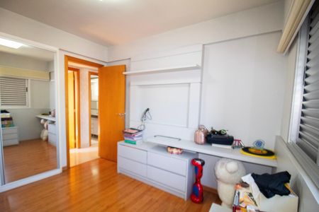 Apartamento para alugar com 79m², 3 quartos e 2 vagas Apartamento para alugar com 79m², 3 quartos e 2 vagasQuarto 02