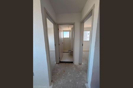 Apartamento à venda com 42m², 2 quartos e sem vaga Apartamento à venda com 42m², 2 quartos e sem vagaCorredor