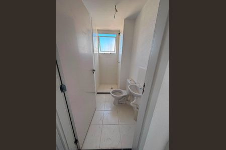 Banheiro de apartamento à venda com 2 quartos, 42m² em Vila Lourdes, São Paulo