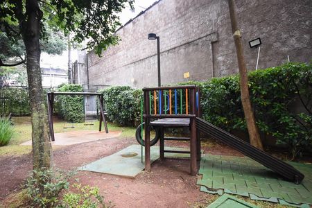 Apartamento à venda com 47m², 2 quartos e 1 vaga Apartamento à venda com 47m², 2 quartos e 1 vagaPlayground
