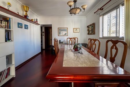 Apartamento à venda com 145m², 4 quartos e 2 vagas