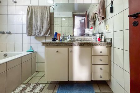 Apartamento à venda com 145m², 4 quartos e 2 vagas