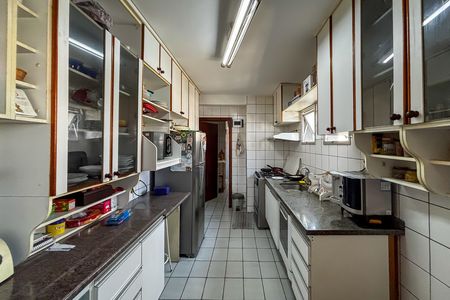 Apartamento à venda com 145m², 4 quartos e 2 vagas