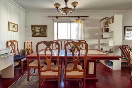 Apartamento à venda com 145m², 4 quartos e 2 vagas