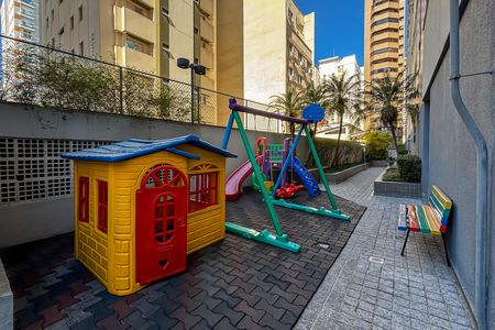 Apartamento à venda com 145m², 4 quartos e 2 vagas