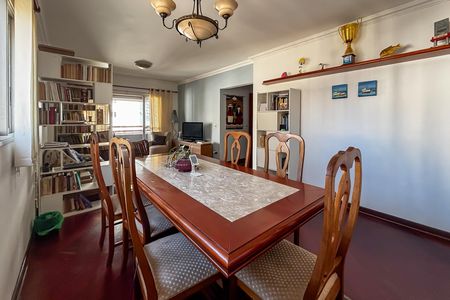 Apartamento à venda com 145m², 4 quartos e 2 vagas