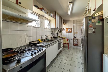 Apartamento à venda com 145m², 4 quartos e 2 vagas