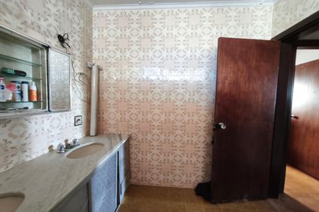 Casa à venda com 255m², 3 quartos e 3 vagasBanheiro Suíte
