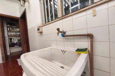 Casa à venda com 255m², 3 quartos e 3 vagasÁrea de Serviço