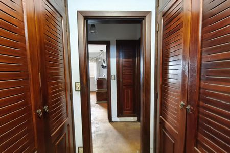 Casa à venda com 255m², 3 quartos e 3 vagasCloset Suíte