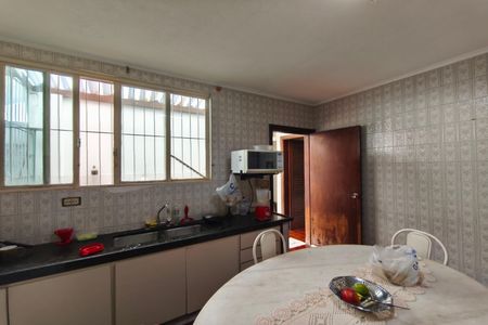 Casa à venda com 255m², 3 quartos e 3 vagasCozinha