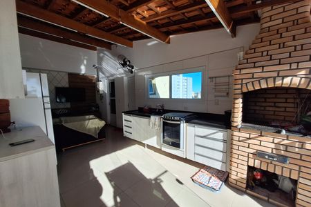 Apartamento à venda com 152m², 4 quartos e 2 vagas Apartamento à venda com 152m², 4 quartos e 2 vagasCobertura