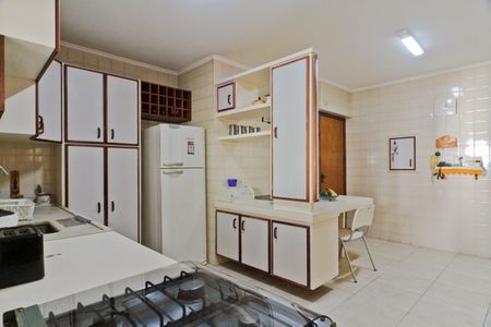 Apartamento à venda com 120m², 3 quartos e 2 vagas Apartamento à venda com 120m², 3 quartos e 2 vagasCozinha
