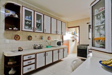 Apartamento à venda com 120m², 3 quartos e 2 vagas Apartamento à venda com 120m², 3 quartos e 2 vagasCozinha
