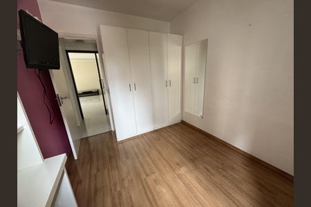 Apartamento para alugar com 74m², 3 quartos e 2 vagas Apartamento para alugar com 74m², 3 quartos e 2 vagasQuarto