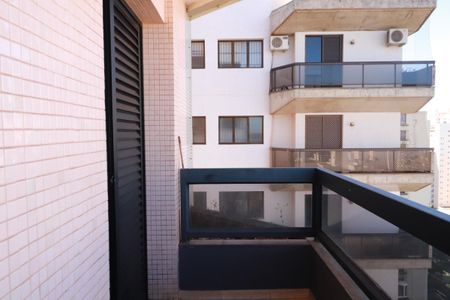 Varanda  de apartamento para alugar com 3 quartos, 100m² em Centro, Ribeirão Preto