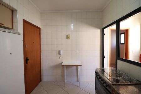 Cozinha  de apartamento para alugar com 3 quartos, 100m² em Centro, Ribeirão Preto
