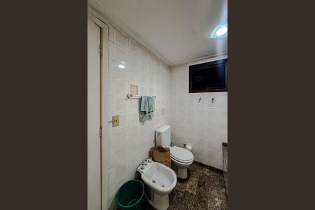 Apartamento à venda com 211m², 3 quartos e 3 vagasBanheiro da Suíte