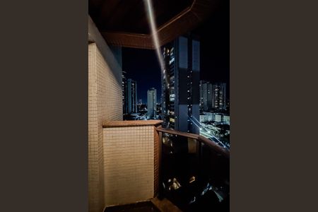 Apartamento à venda com 211m², 3 quartos e 3 vagasQuarto 1 - Varanda